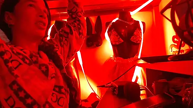 rebekka simpson online show from March 5, 11:39 am