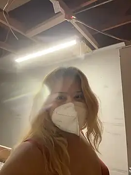 allissonw13 online show from January 18, 8:18 am