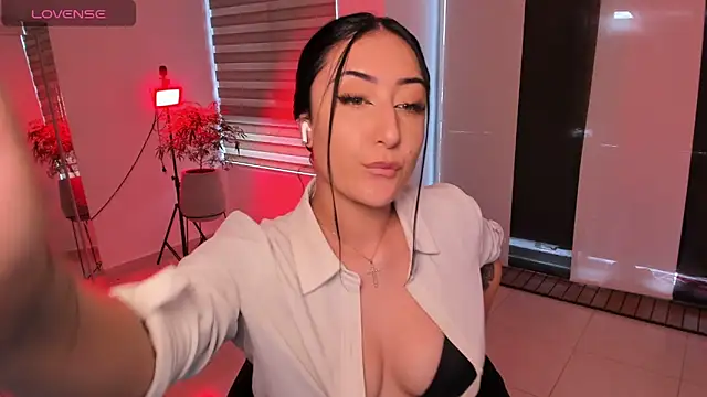 kendra scoth online show from September 28, 8:47 pm