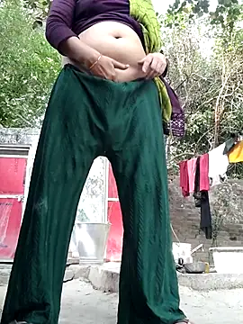 Hot-rubina online show from April 28, 2:49 am