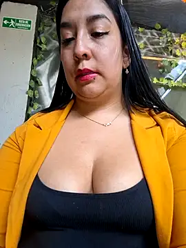 Bella keny online show from February 11, 6:13 pm