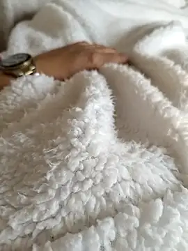 A man in public online show from April 13, 12:54 pm