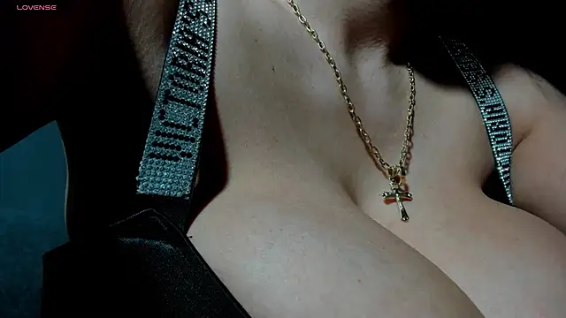 SexxyMeriem online show from December 4, 1:20 pm