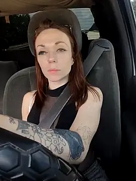 Genevieve143 online show from May 10, 6:46 pm