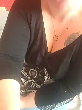 Snapshot of cruellaculdenfer67 chatting on October 5, 8:23 am cruellaculdenfer67 online show from October 5, 8:23 am