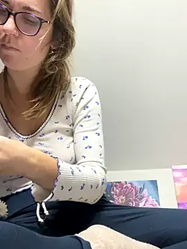 Snapshot of ur_pleasure_ chatting on December 1, 11:36 pm ur pleasure online show from December 1, 11:36 pm