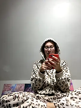 Snapshot of ur_pleasure_ chatting on December 4, 8:07 pm ur pleasure online show from December 4, 8:07 pm