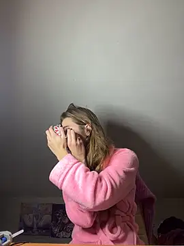 Snapshot of ur_pleasure_ chatting on December 17, 8:10 pm ur pleasure online show from December 17, 8:10 pm