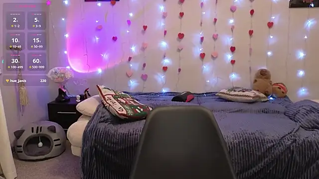 christy memeow online show from March 14, 6:39 pm