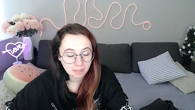 Mini Diva online show from January 16, 9:13 am