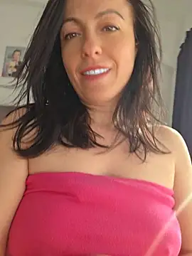 lovewildguy1 online show from May 16, 4:42 am