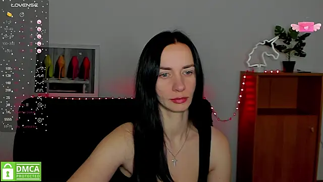 annakillianox online show from February 11, 6:30 am