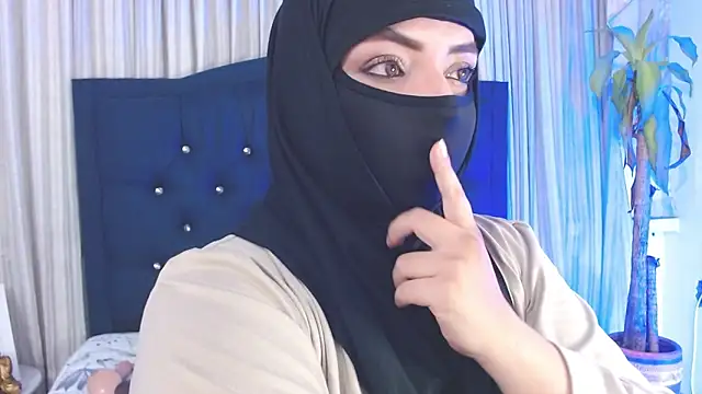 Uzra hayed online show from December 14, 7:46 pm