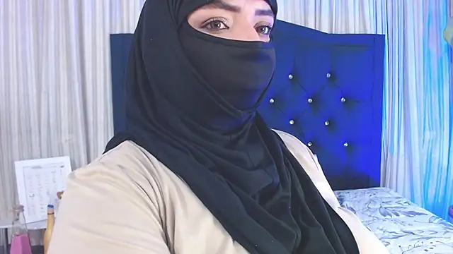Uzra hayed online show from December 14, 10:50 pm