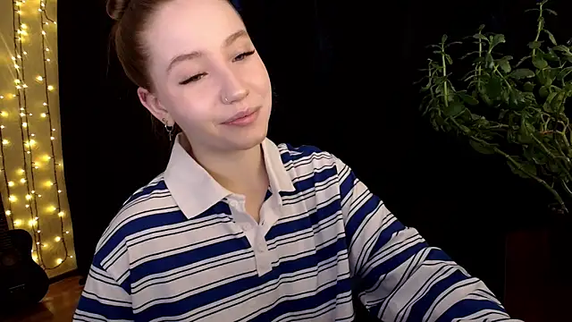 Snapshot of SindiWatsoon chatting on September 26, 12:53 pm SindiWatsoon online show from September 26, 12:53 pm