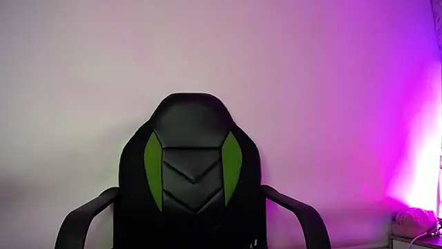 luly pink online show from September 11, 3:50 am