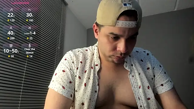 Latin boy surprisee online show from February 14, 1:24 am