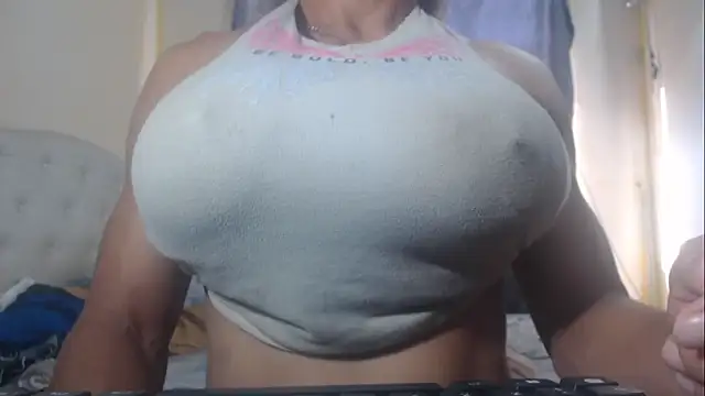 DanielaMuscleTS online show from January 9, 7:15 pm