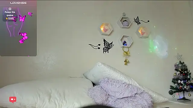 christal cutee online show from December 15, 5:34 am