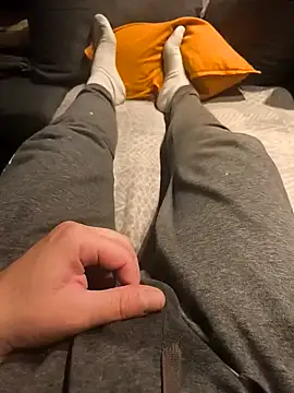 onbifeet online show from December 20, 9:44 pm