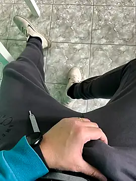 onbifeet online show from March 22, 3:37 pm