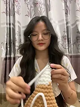 Krixxi22 online show from December 8, 2:41 pm