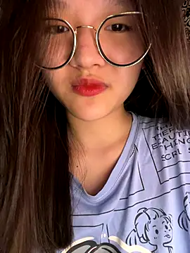 Krixxi22 online show from October 5, 1:42 pm