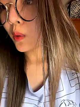 Krixxi22 online show from November 12, 5:46 pm