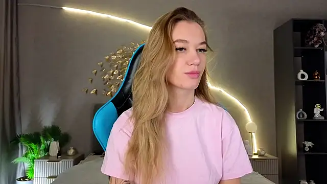 BBabyShark online show from December 9, 1:18 am
