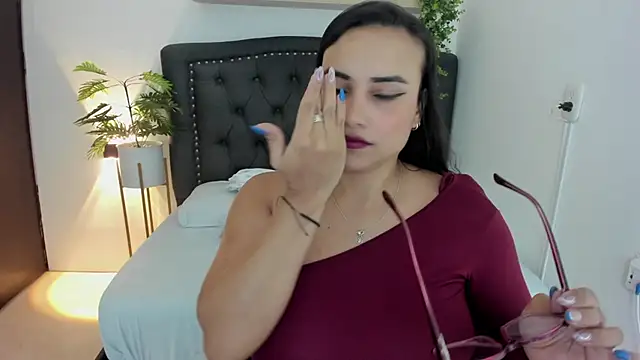 zoe danae  online show from January 15, 12:04 pm