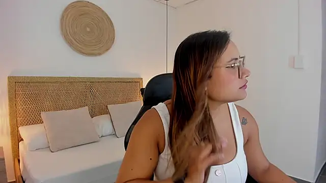 Snapshot of zoe_danae_ chatting on July 21, 12:40 pm zoe danae online show from July 21, 12:40 pm