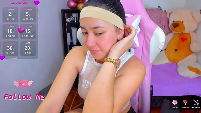 Snapshot of karla_cute01 chatting on October 19, 7:09 am karla cute01 online show from October 19, 7:09 am