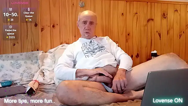 Snapshot of papifacu chatting on October 15, 11:21 am papifacu online show from October 15, 11:21 am