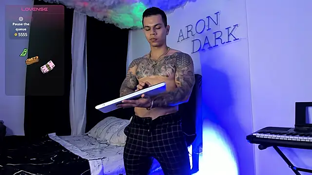 Aron Dark online show from March 2, 10:48 pm
