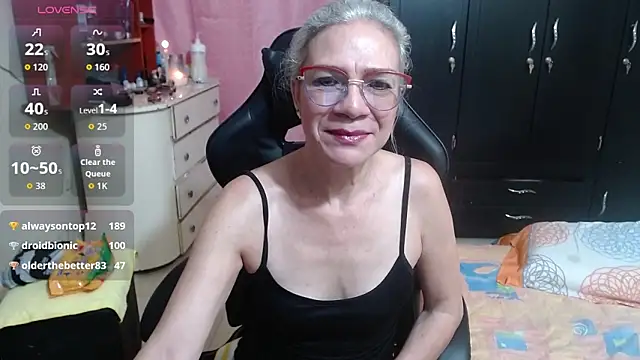 Giorgia xue53 online show from October 2, 1:23 am