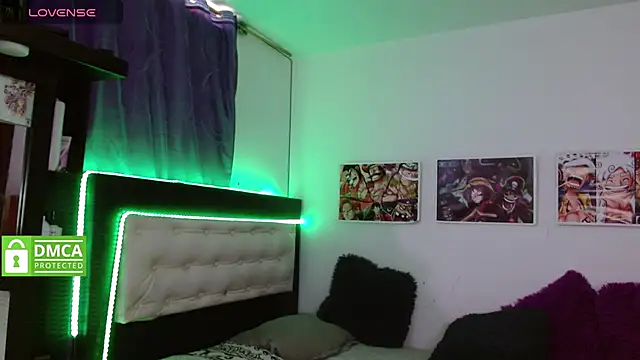 yuliet tayler7 online show from December 2, 7:16 pm