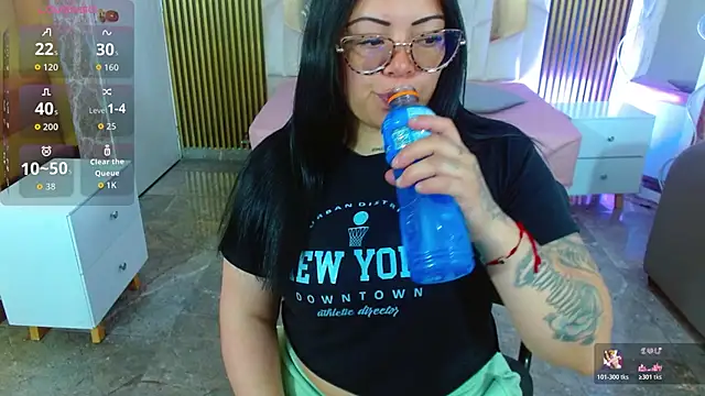 martinna tay online show from November 21, 3:27 am