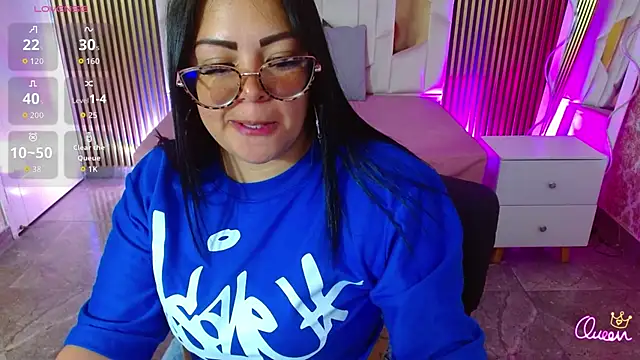 martinna tay online show from May 13, 3:26 am