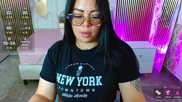 martinna tay online show from July 6, 3:25 am