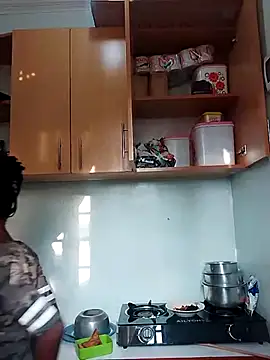 Snapshot of LOVELY-2BERRY chatting on March 18, 4:37 am LOVELY-2BERRY online show from March 18, 4:37 am