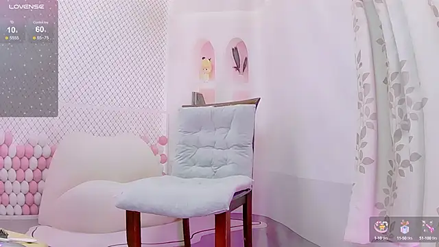 Snapshot of Sumi_y chatting on February 12, 4:33 am Sumi y online show from February 12, 4:33 am