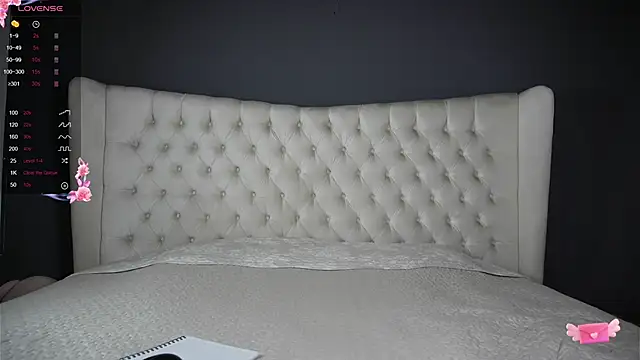 nichole bree  online show from March 6, 11:36 am