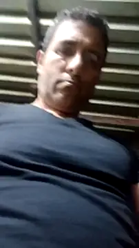 Snapshot of Janle_19c chatting on January 4, 3:40 am Janle 19c online show from January 4, 3:40 am