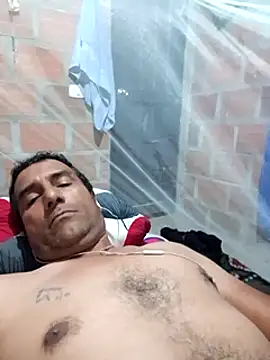 Snapshot of Janle_19c chatting on January 13, 2:39 am Janle 19c online show from January 13, 2:39 am