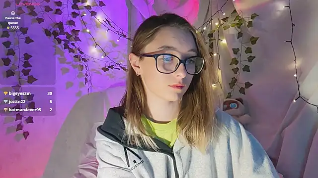 monlight  dana online show from December 2, 2:30 pm