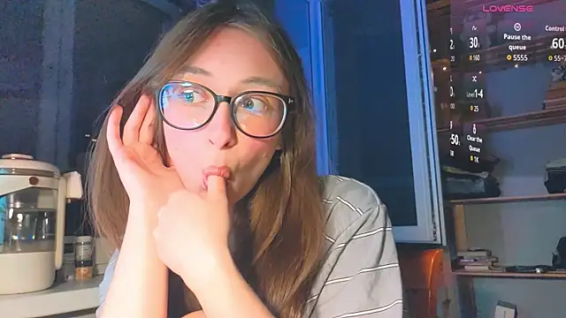 monlight  dana online show from May 23, 8:13 pm