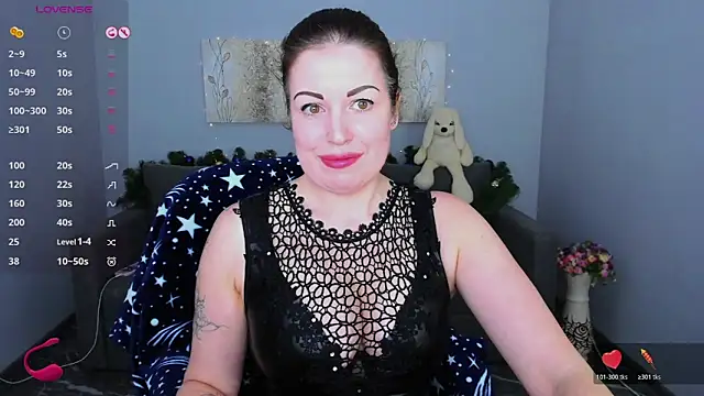 Emily Midlton online show from December 16, 2:44 pm