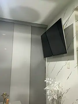 Snapshot of LARIANA_RIVERA23 chatting on February 12, 5:02 am LARIANA RIVERA23 online show from February 12, 5:02 am