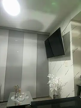 Snapshot of LARIANA_RIVERA23 chatting on February 25, 5:06 am LARIANA RIVERA23 online show from February 25, 5:06 am