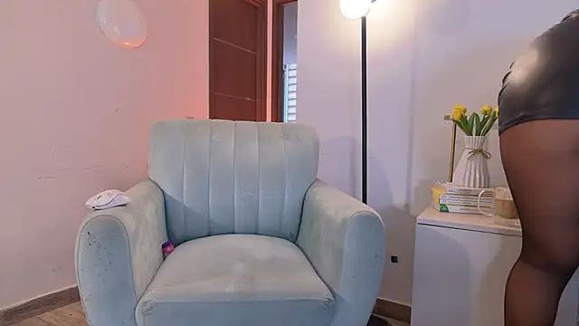 Miarouss3 online show from September 24, 1:25 pm